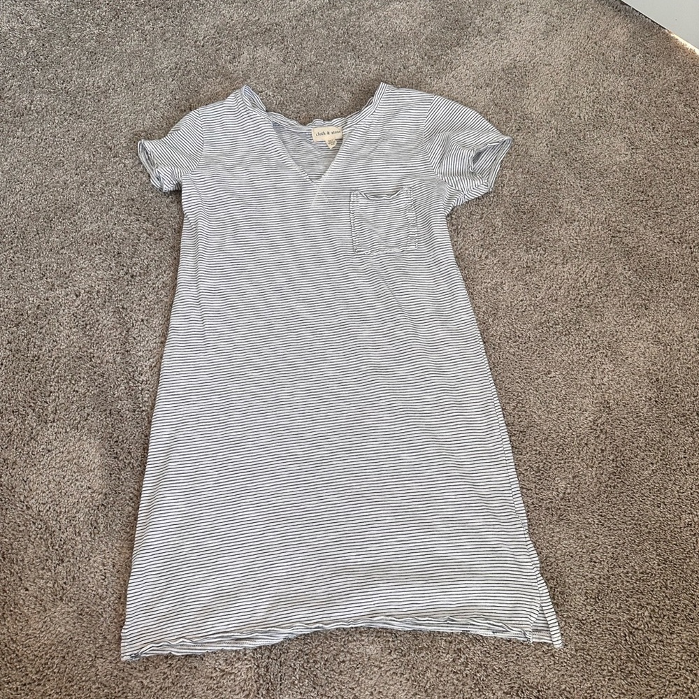 Grey and whit stripe t shirt dress